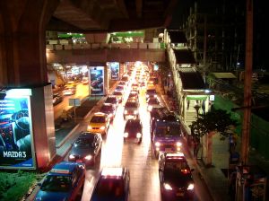 263197_traffic_jam_siam_square_bangko.jpg