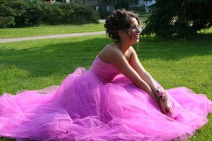 856873_pretty_in_pinkprom_dressher_prom_day.jpg
