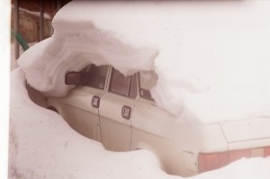 abandoned-cars-are-in-the-street-covered-with-snow-1442799-m