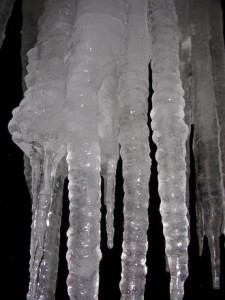 ice-1552892-225x300